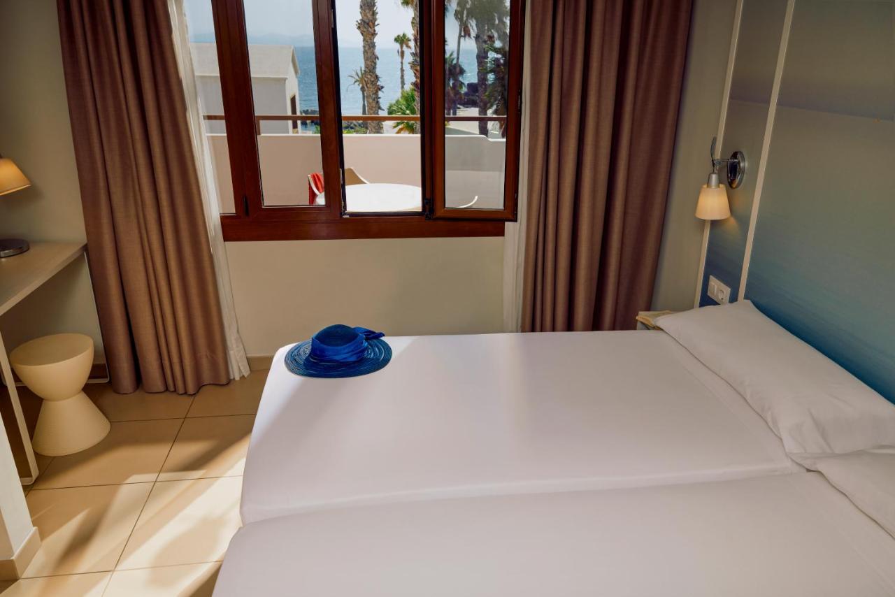 Grupotel Flamingo Beach Playa Blanca  Esterno foto